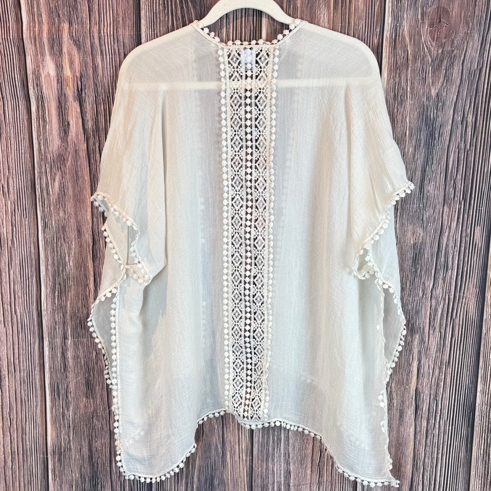 Steve Madden Cream Lace Kimono - Picture 9 of 15